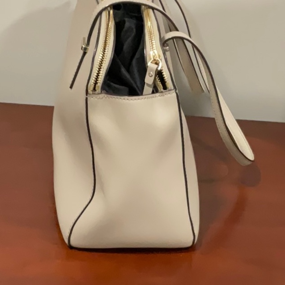 Kate Spade work tote - Picture 3 of 8